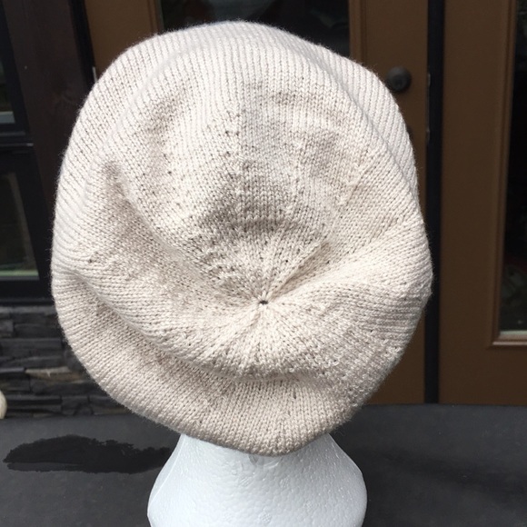 Hand Knit Nordic Hat/Toque - Picture 4 of 6